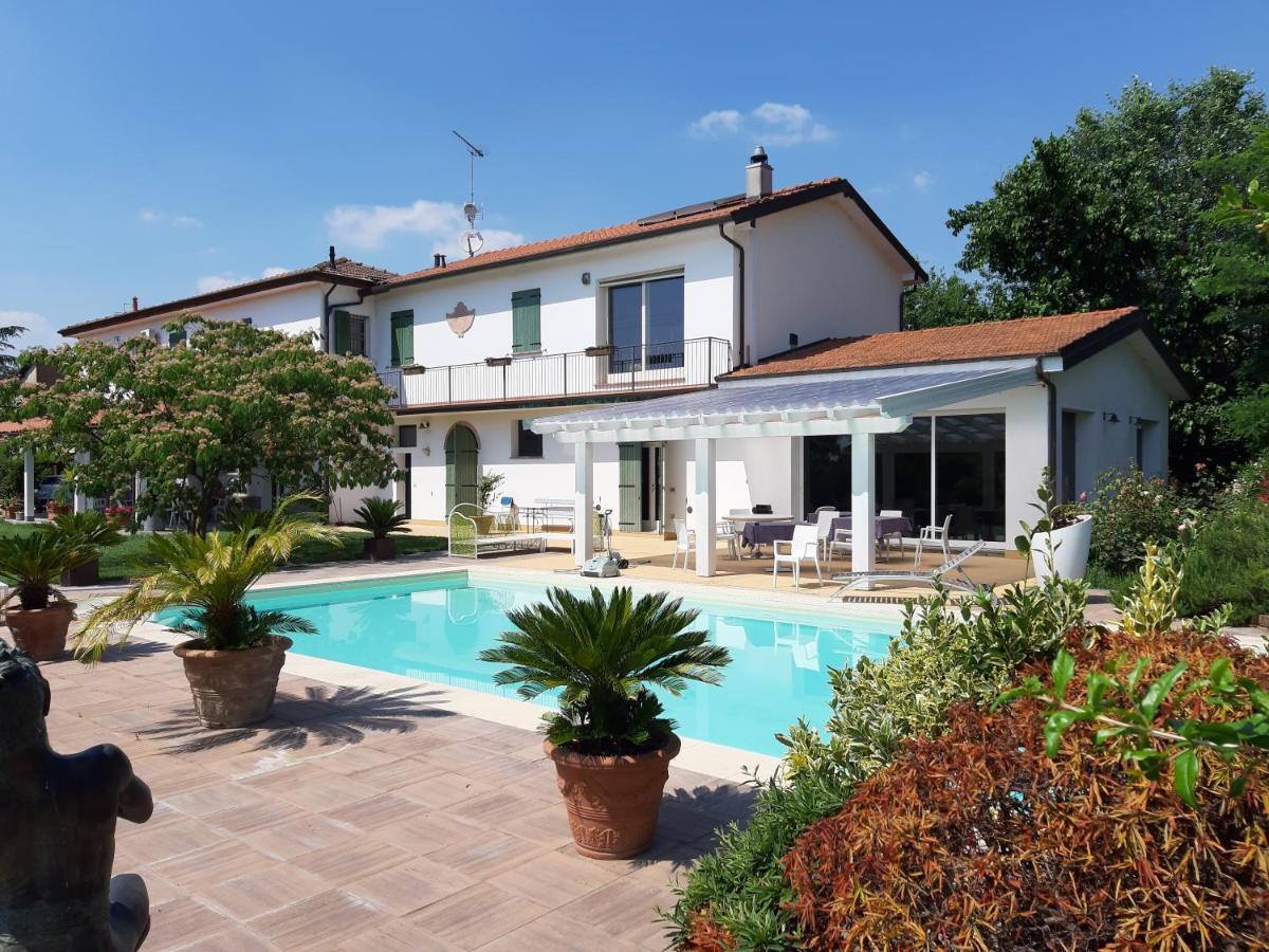 Hôtel Casa Massimo à Altedo Extérieur photo
